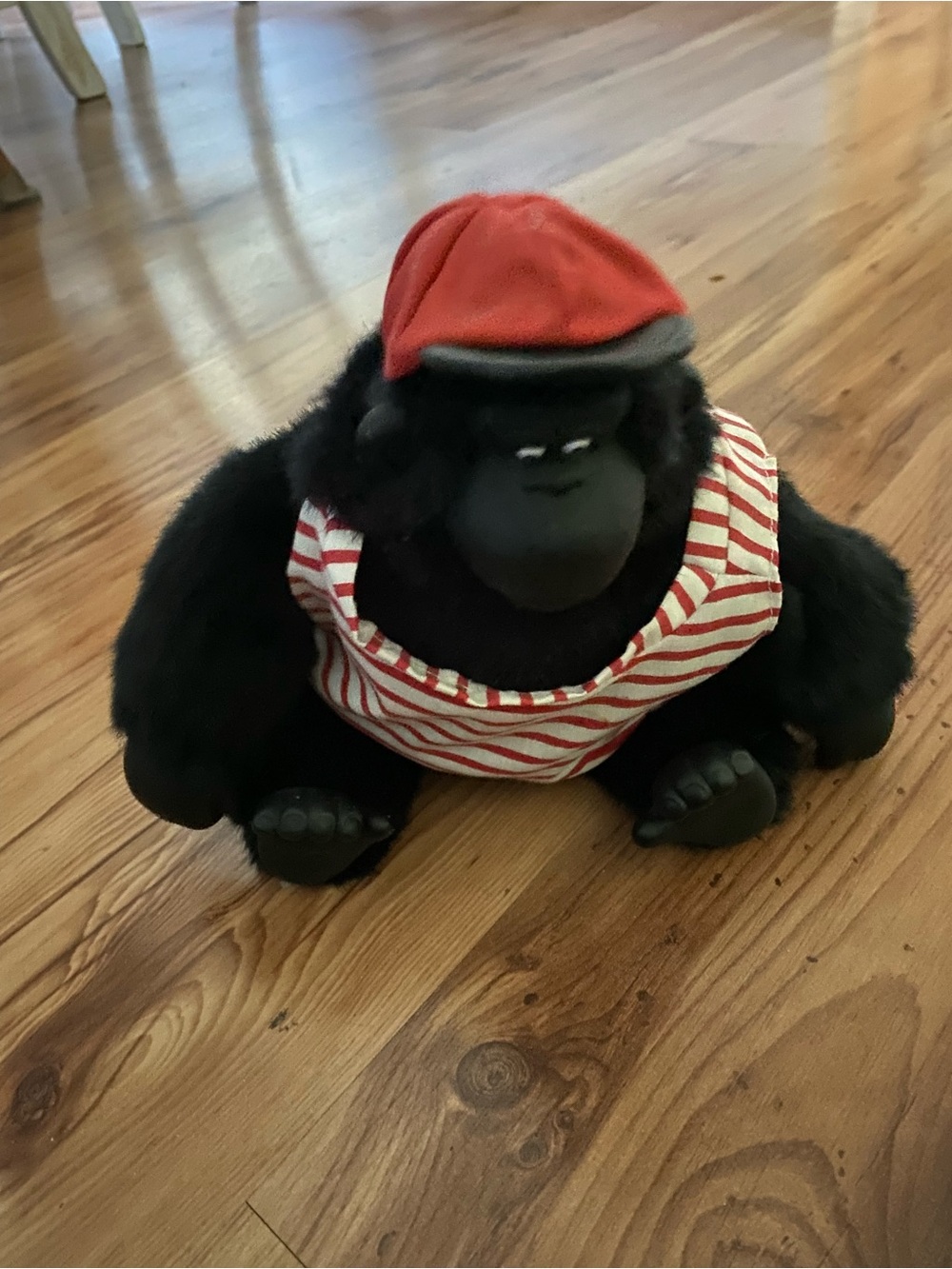 Novelty Plush Gorilla /Monkey Toy -Musical moved to Macarena - Picture 3 of 7